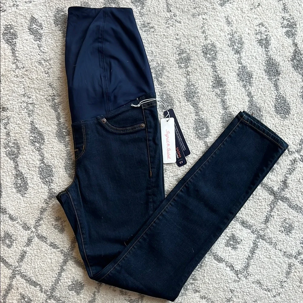 Ingrid & Isabel Maternity Skinny Jeans ft. Crossover Panel - Picture 6 of 6
